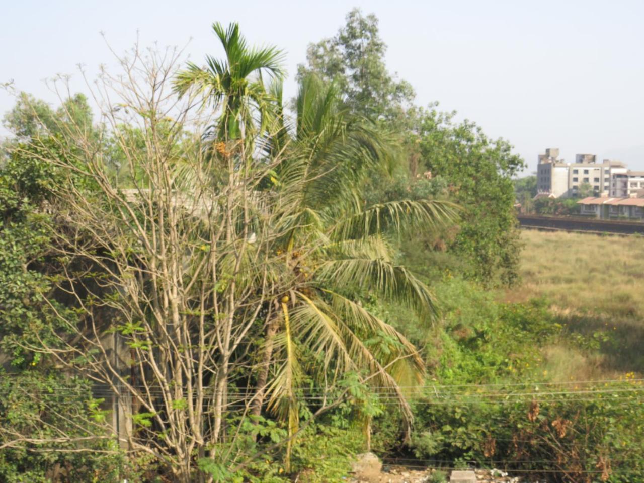 City Palace Resort Lonavala Esterno foto